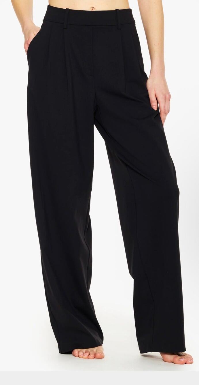 NWOT lululemon Daydrift High-Rise Wide-Leg Trouser